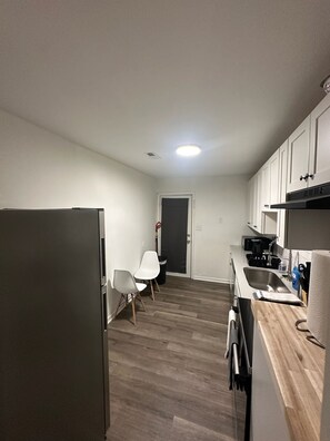 Private kitchen - Downtown Home Directly on Greenway, Nice Deck! (Raleigh)