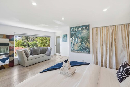 Hollywood Hills Vista | Decks & Fire Pit by C&C