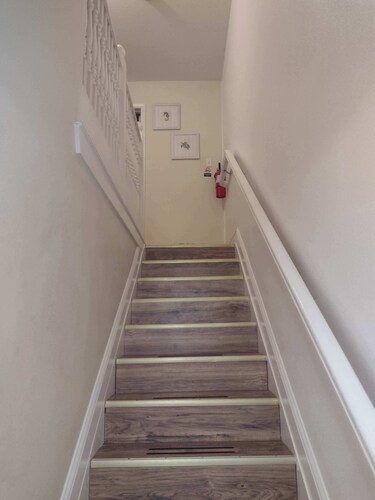 Charming 2-bedroom condo with AC in Biloxi breeze