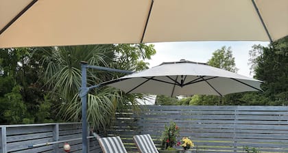 Lovely 2-bedroom apartment with private pool in peaceful Bay Saint Louis