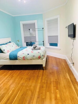 Room - Nice large room in Federal Hill, Downtown (Providence)