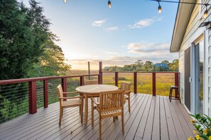 Outdoor dining - Sand Pebble Sunset | Marshfront w Deep Water Views of Folly River (Folly Beach)