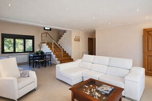 TV - House in Llanes with garden - Huergo Mar y Playa (Cardoso (Llanes))