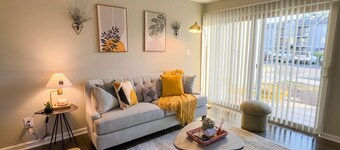 Waterside - Unit 11 Reston