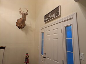 Interior - Serenity in the Pines: Farmhouse with 3bd, 2bth and a rap-around porch! (Manchester)