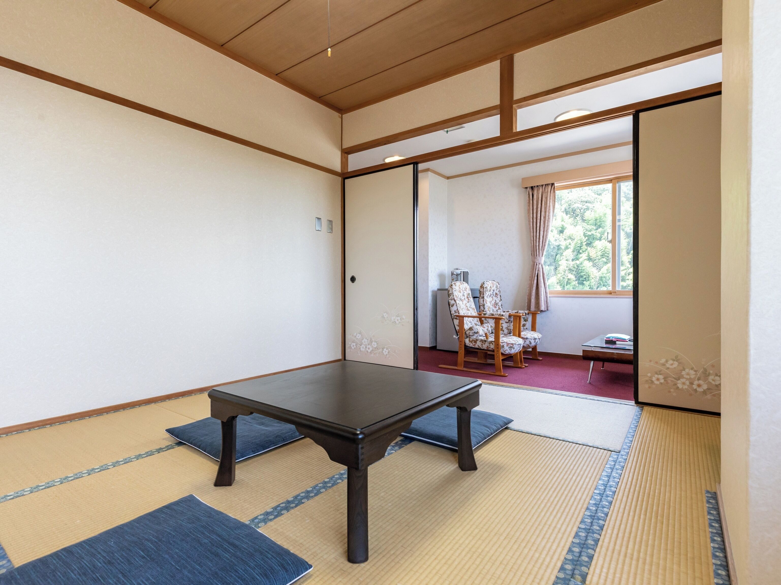 Traditional Triple Room, Non Smoking, Shared Bathroom | Free WiFi