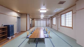 Traditional Room | Free WiFi