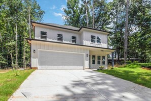 Exterior - Luxurious New Construction 4-bedroom house in charming Decatur (Decatur)
