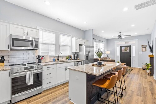 Urban Retreat: RVA Hotspots at Your Doorstep!