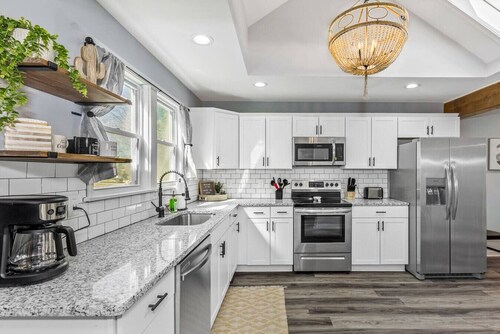 Fulton Hill Grove: Trendy and Central Hide-a-way!