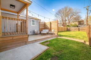 Terrace/patio - Church Hill Hideaway #2 | Serene Escape Sleeps 4! (Richmond)