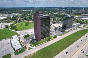 Exterior - Modern Suite - Reese Tower (Tulsa)