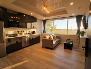 Living area - Modern Suite - Reese Tower (Tulsa)