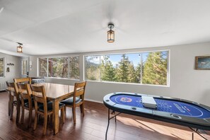 Games room - Honey Bear Cabin - Cozy Big Bear Cabin w/ Fireplace, Deck & Forest Views (Big Bear Lake)