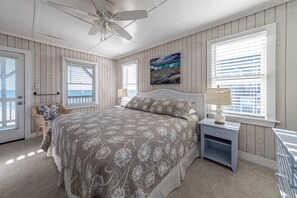 4 bedrooms, iron/ironing board, free WiFi, bed sheets - York - Duck, Carolina Dunes, Oceanfront, Ocean View, Hot Tub, Large Decks, Pets OK (Duck)