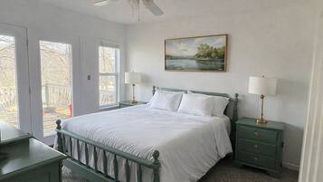 5 bedrooms, iron/ironing board, free WiFi, bed sheets