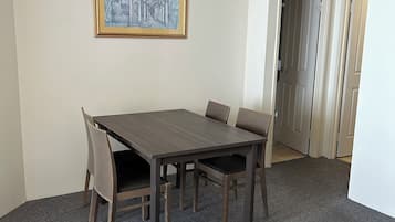 Apartment, Balcony, Ocean View | Dining