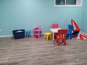 Chambre, 2 chambres, cheminée | Espace pour enfants