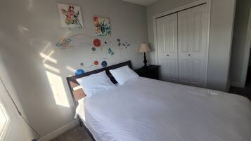 Phòng, 2 phòng ngủ, lò sưởi