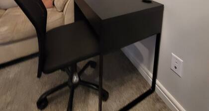 Room-charming Home in North Edmonton