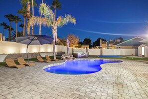 Pool - 4 BR Scottsdale Retreat with Private Pickleball Ct, Heated Pool & Hot Tub (Scottsdale)