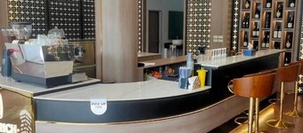 The Rich Cafe & Hostel