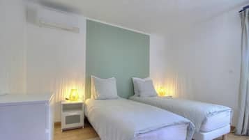 1 chambre, fer et planche Ă repasser, Wi-Fi gratuit, draps fournis