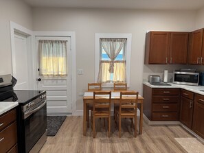Private kitchen - Papaw’s Place-A family friendly 2-bedroom home in Dayton near WPAFB, UD and more (Dayton)
