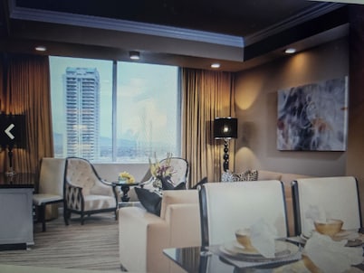 Luxury Two 1 BR Villas and 1 Studio Las Vegas and Casino for a great vacation!