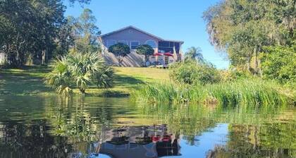 Enjoy an exquisitely decorated lake house with luxury furnshings and bedding