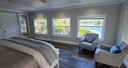 Enjoy an exquisitely decorated lake house with luxury furnshings and bedding