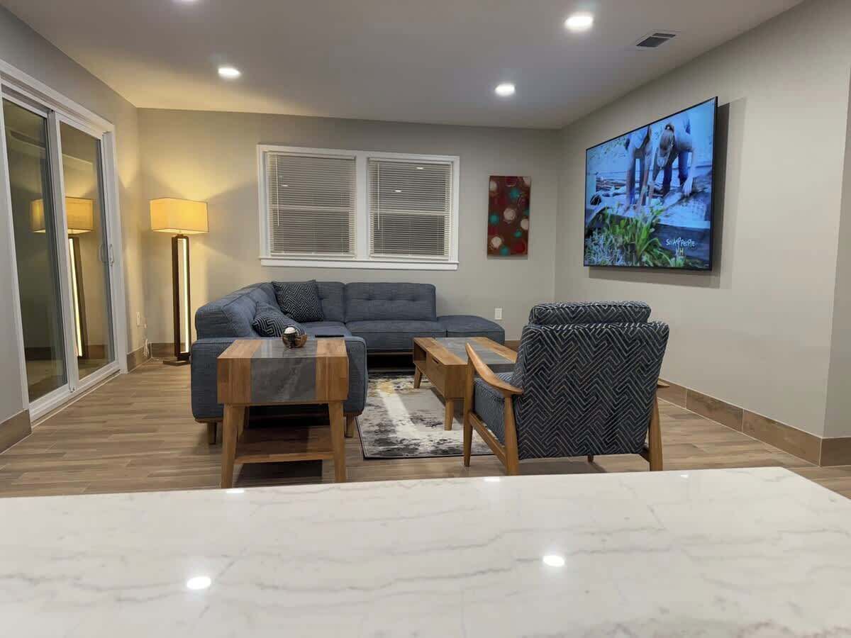 TV, offices