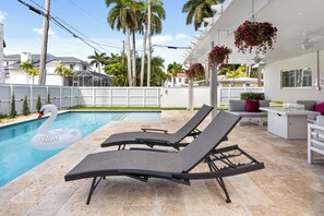 Pool - Warm Pool, Fire Pit, Games, Bikes, 2 min drive to the Beach (Hollywood)