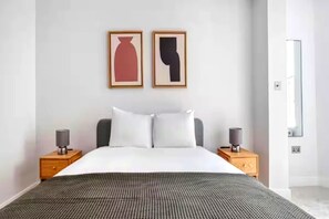 1 bedroom, iron/ironing board, free WiFi, bed sheets - Luxury 1bed flat Marylebone (London)