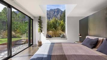 3 bedrooms