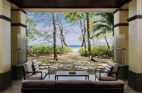 Casa Palmas. Beachfront Villa Escape w/ Private Pool & Direct Beach Access