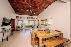Smart TV, books - Casa Palmas. Beachfront Villa Escape w/ Private Pool & Direct Beach Access (Tamarindo)