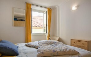 3 chambres, fer et planche à repasser, Wi-Fi gratuit