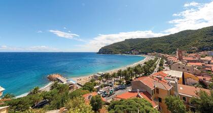 3 bedroom cozy apartment in Varazze