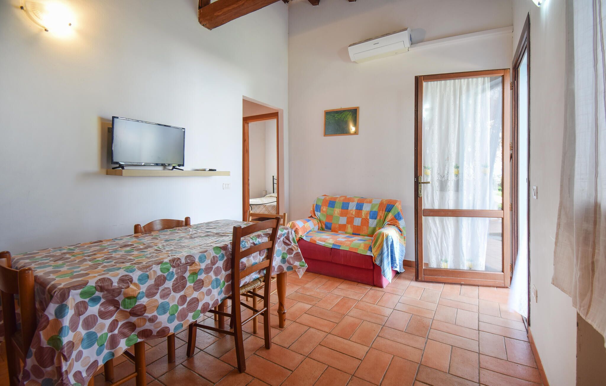 Lovely Home In Pescia Romana With Wifi - Capalbio