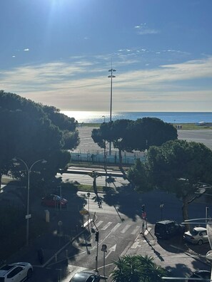 Parking - Apparently fully equipped Nice (Nice)