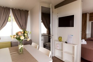 2 bedrooms, free WiFi, bed sheets - Sea View - 40 Parallelo - Deluxe 25, Marina di Camerota, Italy (Marina di Camerota)