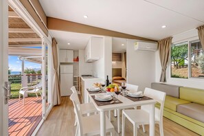 Dining area - Sea View - 40 Parallelo - Superior+ 17, Marina di Camerota, Italy (Marina di Camerota)