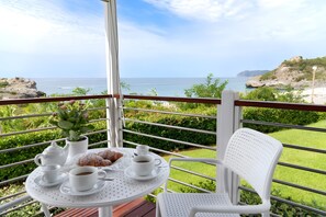 Outdoor dining - Sea View - 40 Parallelo - Premium 9, Marina di Camerota, Italy (Marina di Camerota)