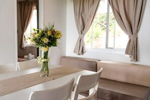 Dining - Sea View - 40 Parallelo - Deluxe 6, Marina di Camerota, Italy (Marina di Camerota)