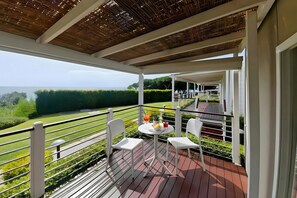 Outdoor dining - Sea View - 40 Parallelo - Deluxe 1, Marina di Camerota, Italy (Marina di Camerota)