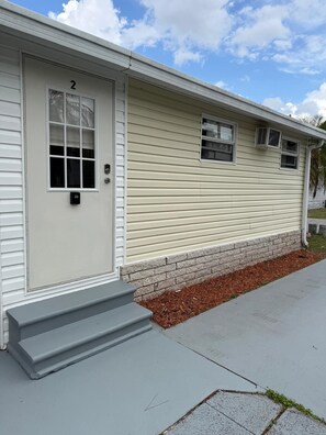 Exterior detail - Cozy 2-bedroom (Kissimmee)
