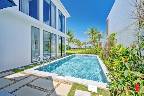 Regal Riverside Villas