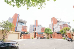 皇室別墅, 河景