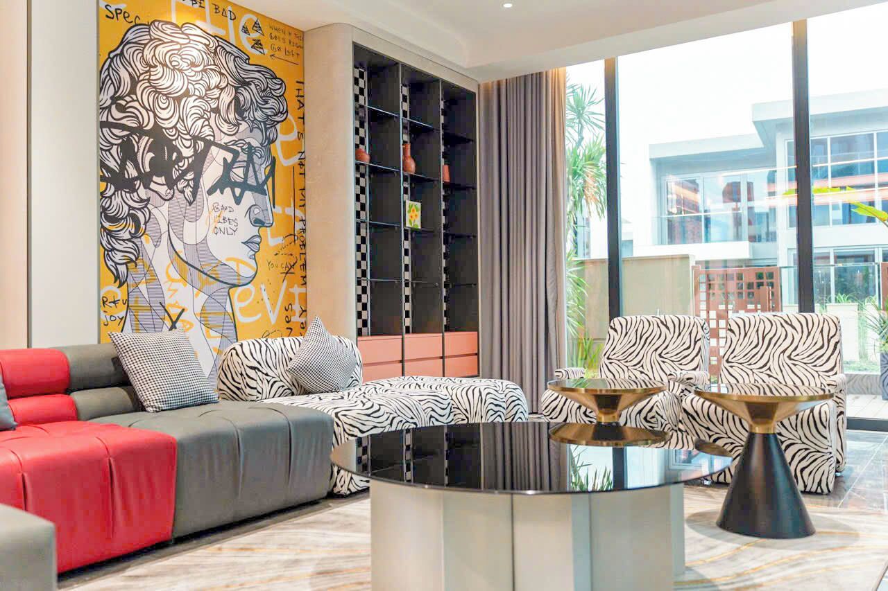 Royal Villa, River View | Living area